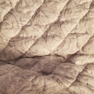 Elegant Light Grey Quilted Bedding King Size With Shams